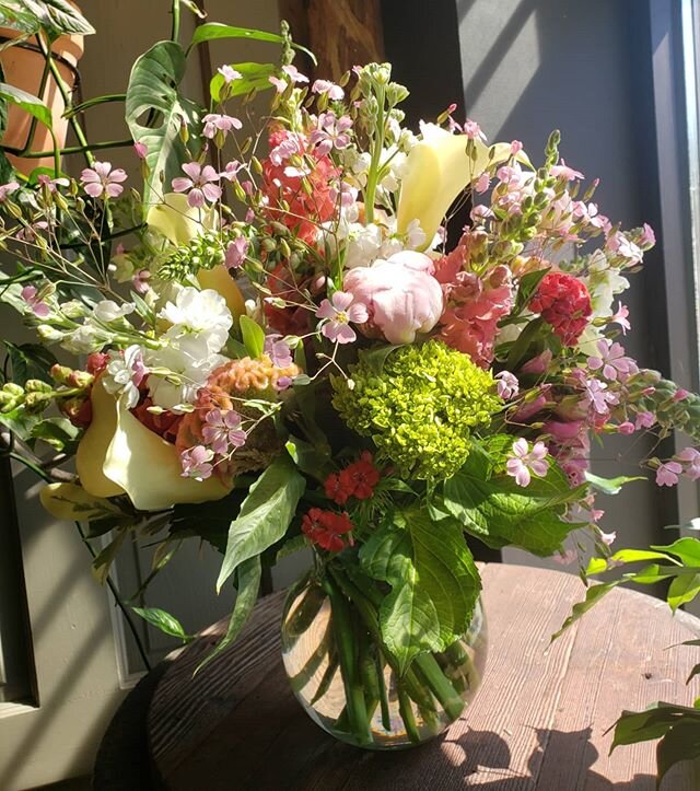 This garden bouquet just feels like summer 💐 Celebrate the upcoming summer solstice with a fresh cut arrangement. Call us at (937) 434-8090 to place an order! We are currently open 12 to 4, with appointments available in the morning between 10:30 an