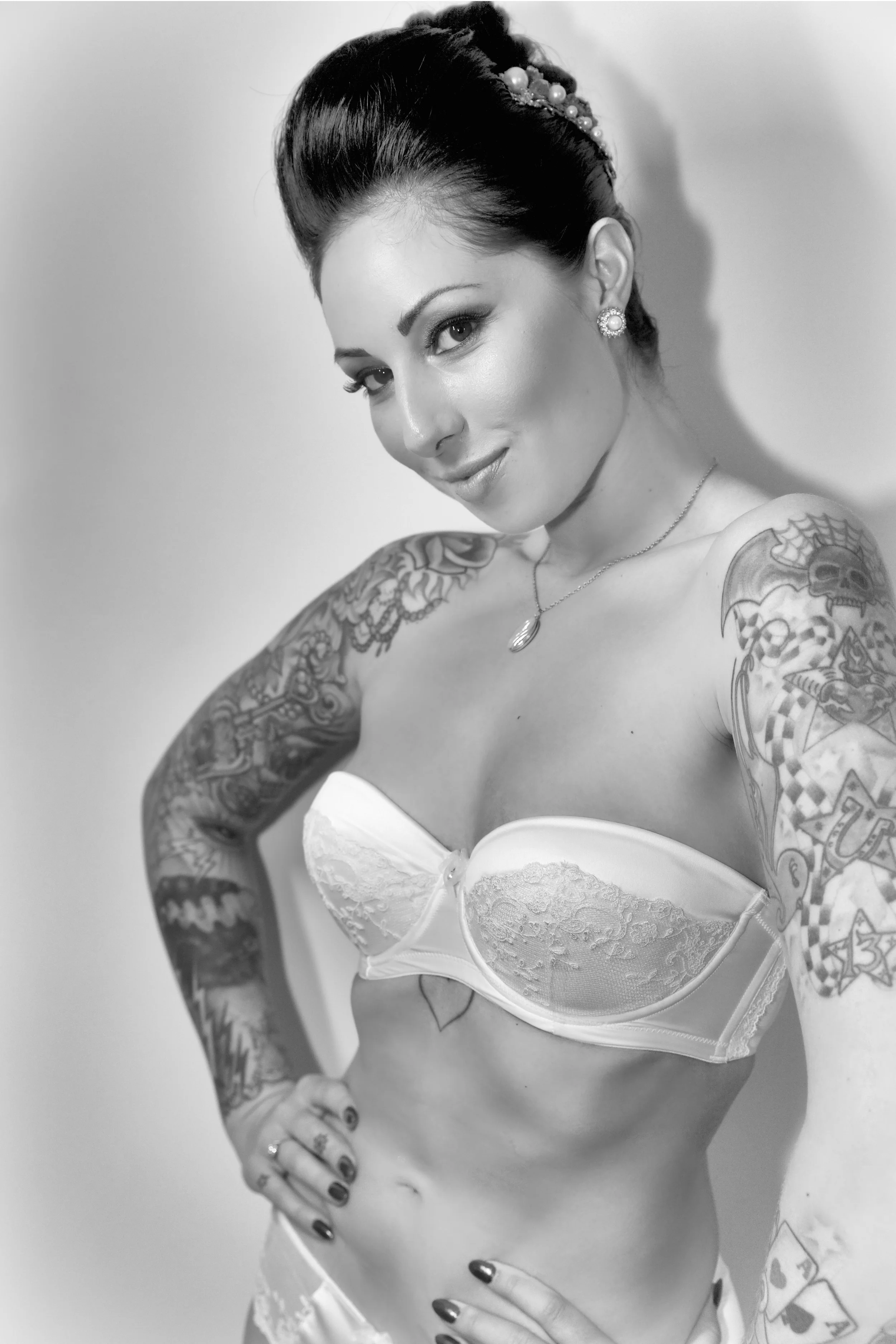 Wayne Hudson Photography, Lucria Creative, Cornwall and Devon photographer, Launceston, photography / personal portrait / boudoir / art nude / studio / location / portrait / photo / Imagery by Hudson