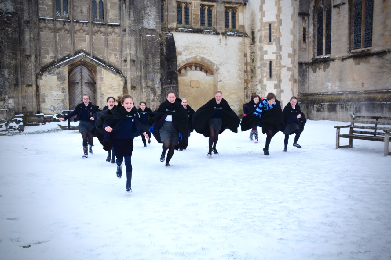 Choristers in the Snow 180318 - 11.jpg