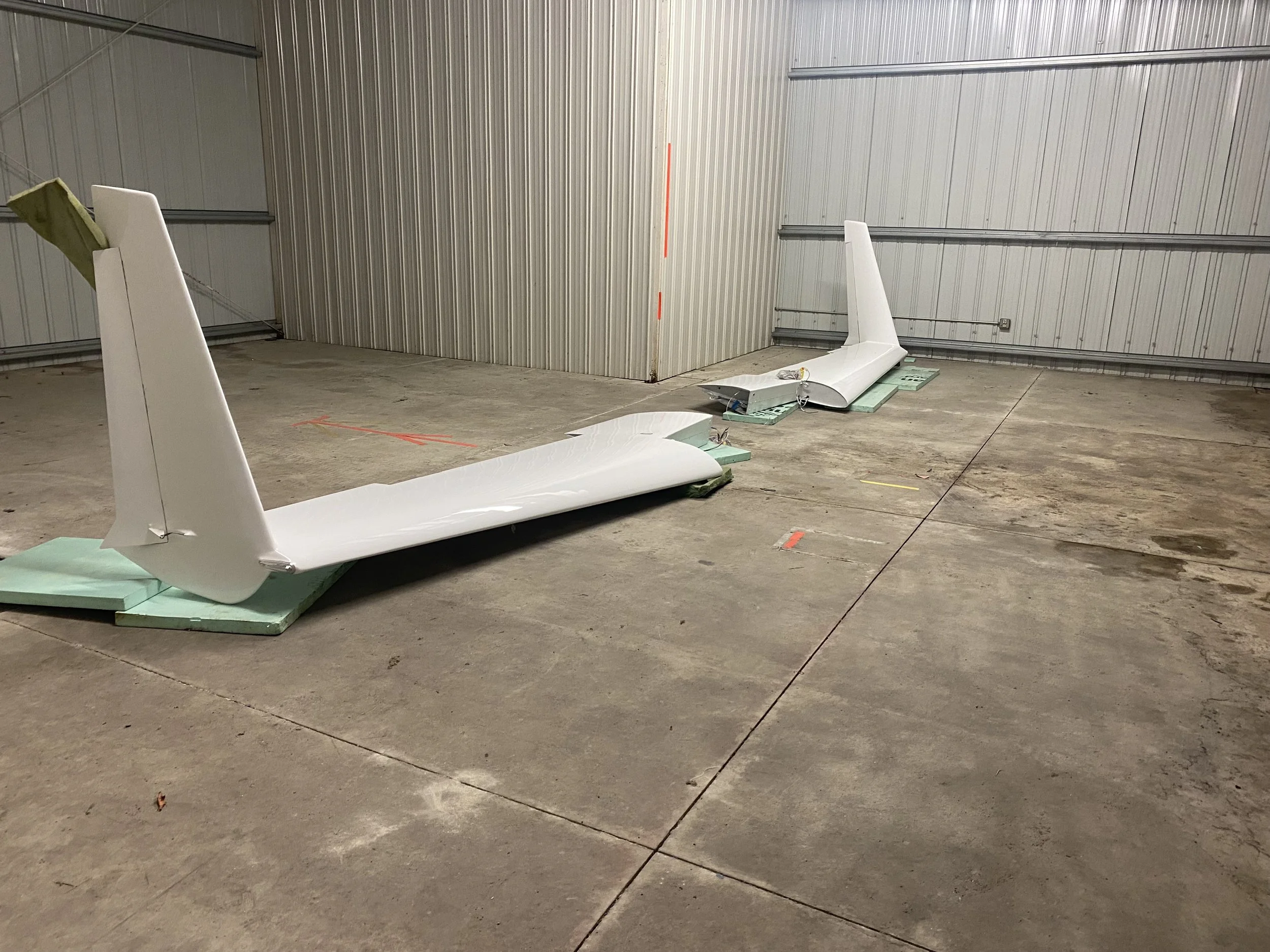 Starboard Wing Moved to Metro Hanger 03OCT2025 .jpg