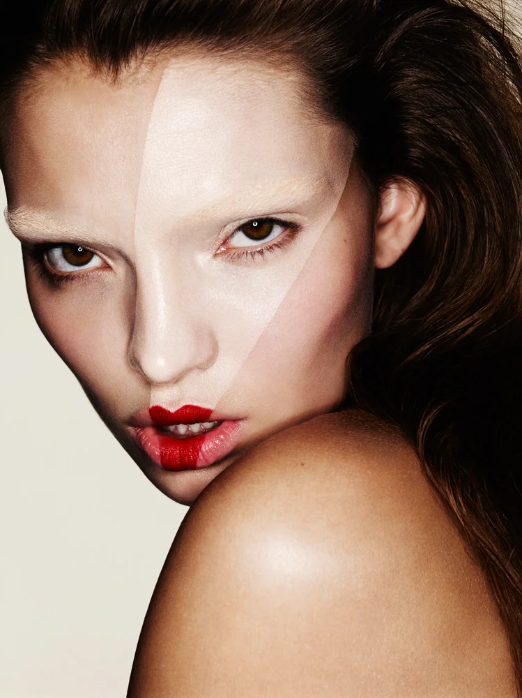 ++01_BH_Vogue_Japan_120911_208.jpg