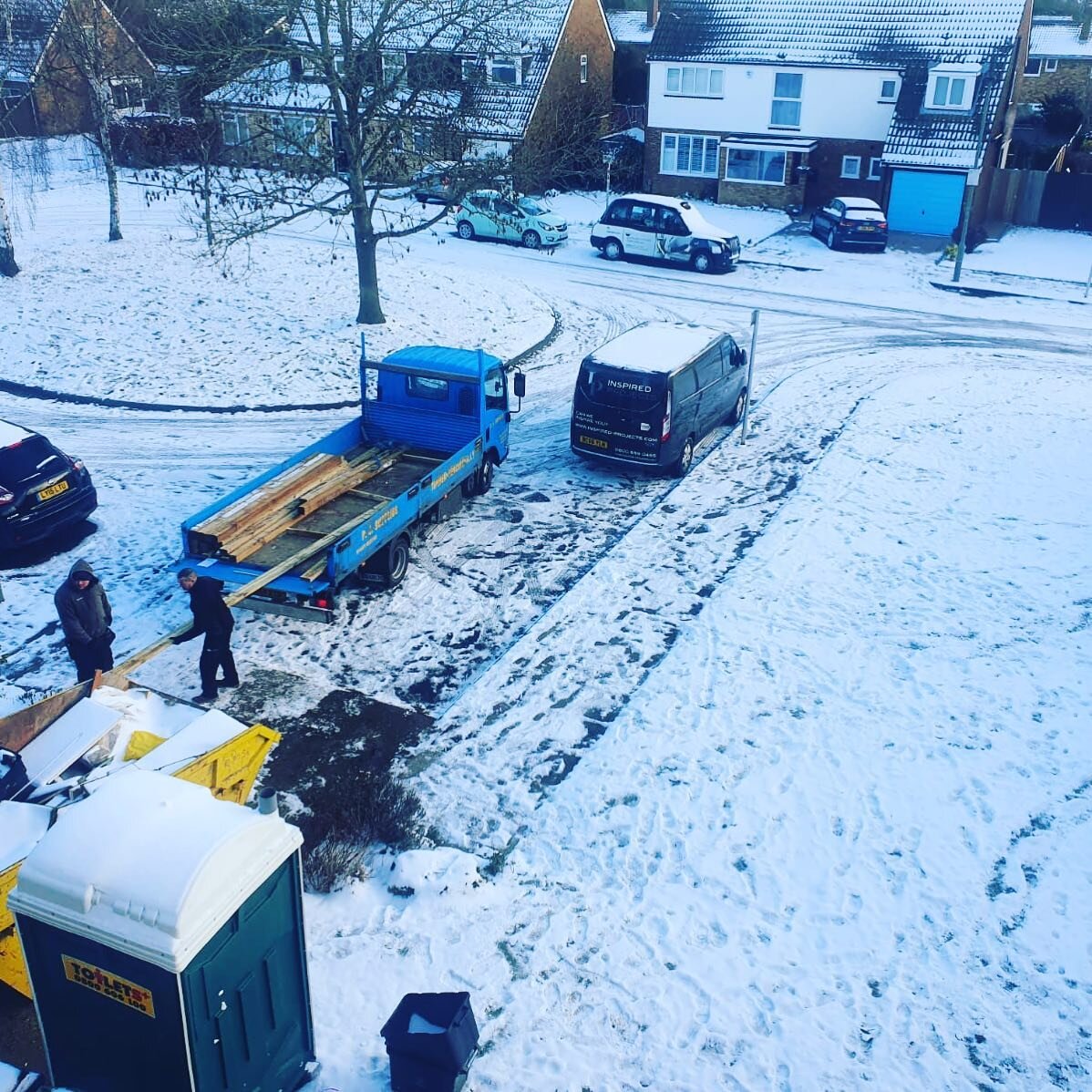 This mornings delivery for our loft materials from pj supplies in Orpington 💪🏻 
Snow is really bad today. 
Wish I could build a loft from the van or home 😂 soooo cold 🥶 
#builder #building #local #localtrade #localtradesman #loft #loftspace #loft