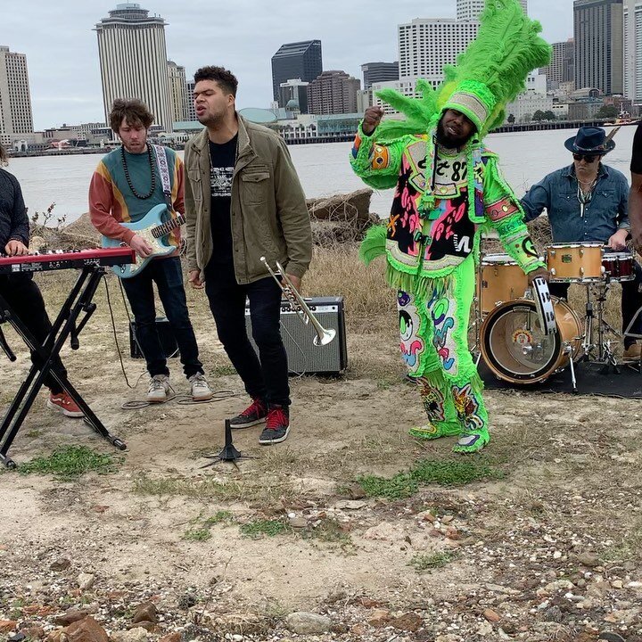 We had a blast filming on the banks of the Missisippi River yesterday with @damnathan shooting our upcoming video for the single #MyPeople now available on all streaming platforms on @singlelock ⚜️