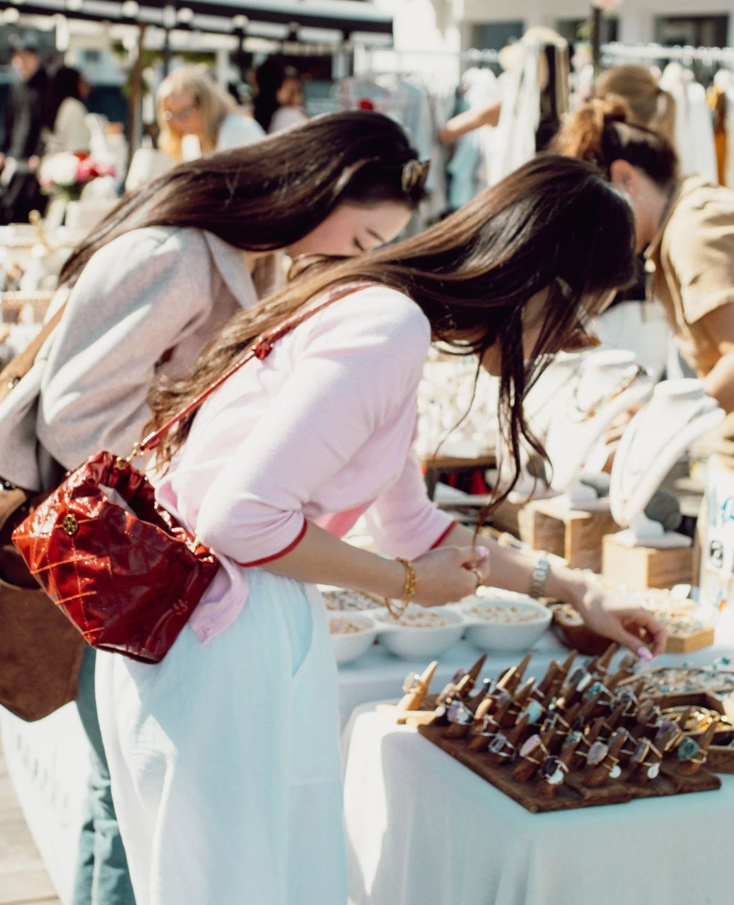 The Female Maker Market is back!⁠
⁠
🗓️ Saturday, April 4, 10am - 4pm⁠
⁠
Join us on the Lido Deck to shop the @femalemakermarket, a local curated market with over 30 female artists and artisans. Enjoy an Easter egg hunt with the market merchants, liv