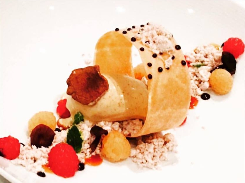 Robert Borden <br/> Candy cap ice cream, praline powder golden raspberries, caramel, chocolate, feullletine, pineapple mint