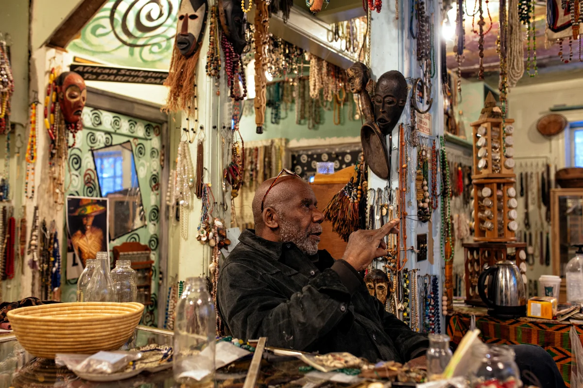 Dabls Mbad African Bead Museum++++