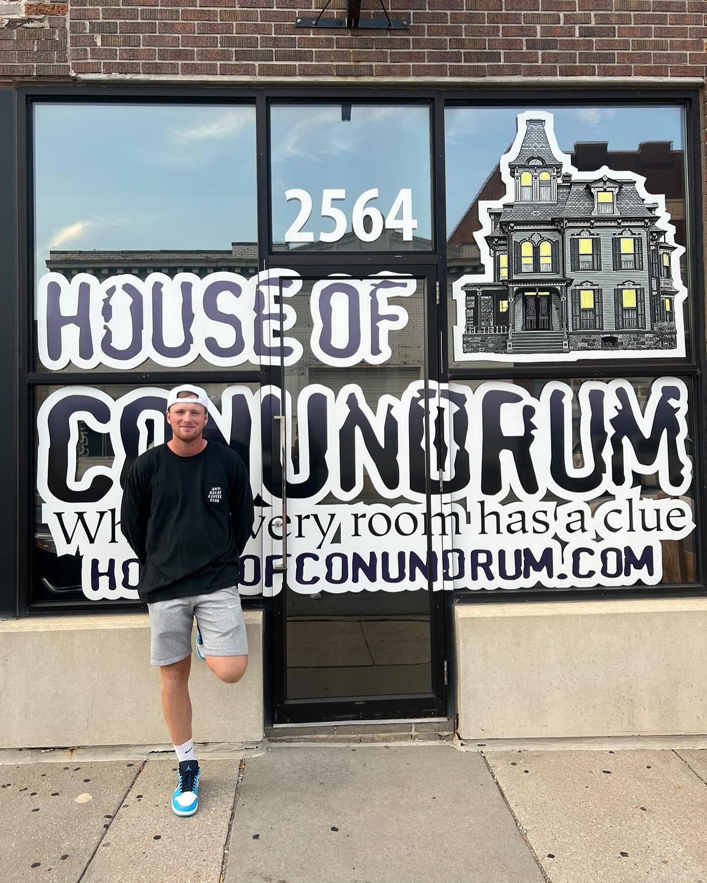 Thanks to @ryan_ruffels and his friends for sharing these photos with us! We really hope you enjoyed your time here at House Of Conundrum! 

#houseofconundrum #omahaescaperoom