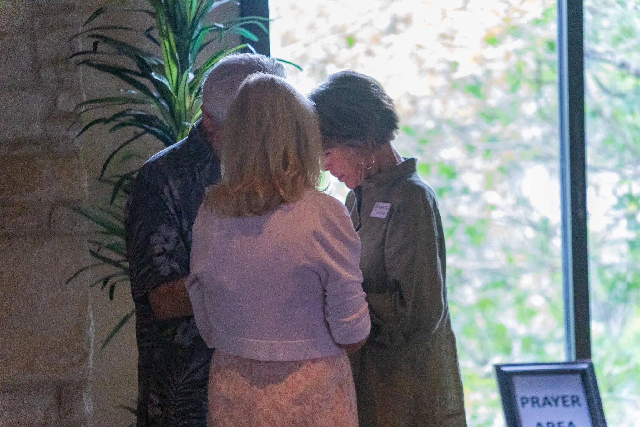 prayer team-9877.jpg