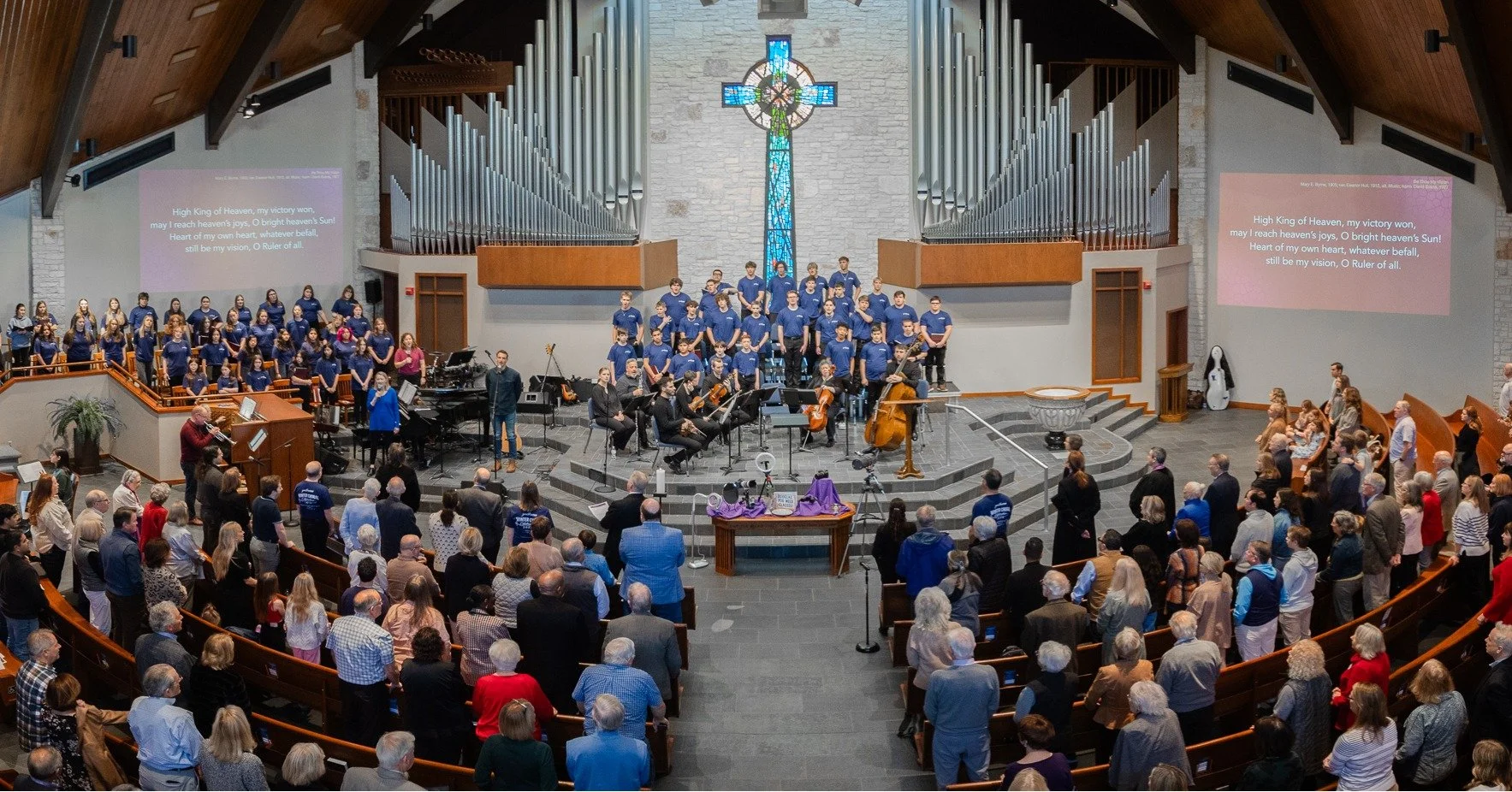 Two Sundays ago, we had the joy of hosting the @youthcue Winter Choral Celebration at WHPC!

Student singers from across Texas filled our sanctuary with beautiful music and heartfelt worship. It was a powerful morning of praise, connection, and witne
