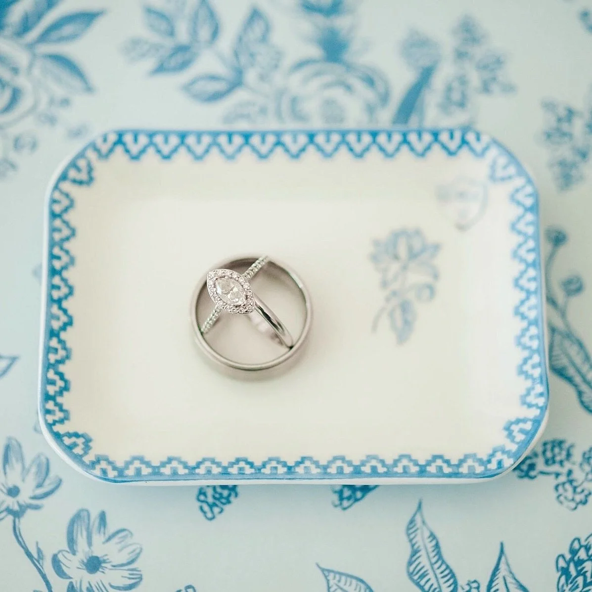 Sweet home Alabama!

It&rsquo;s where Amy Cole Photography began. My heartbeat for this business was right there in Gadsden, Alabama where we served faithfully for 8 years.

And today, we will have a beautiful and wild full circle moment.

In 2015, w