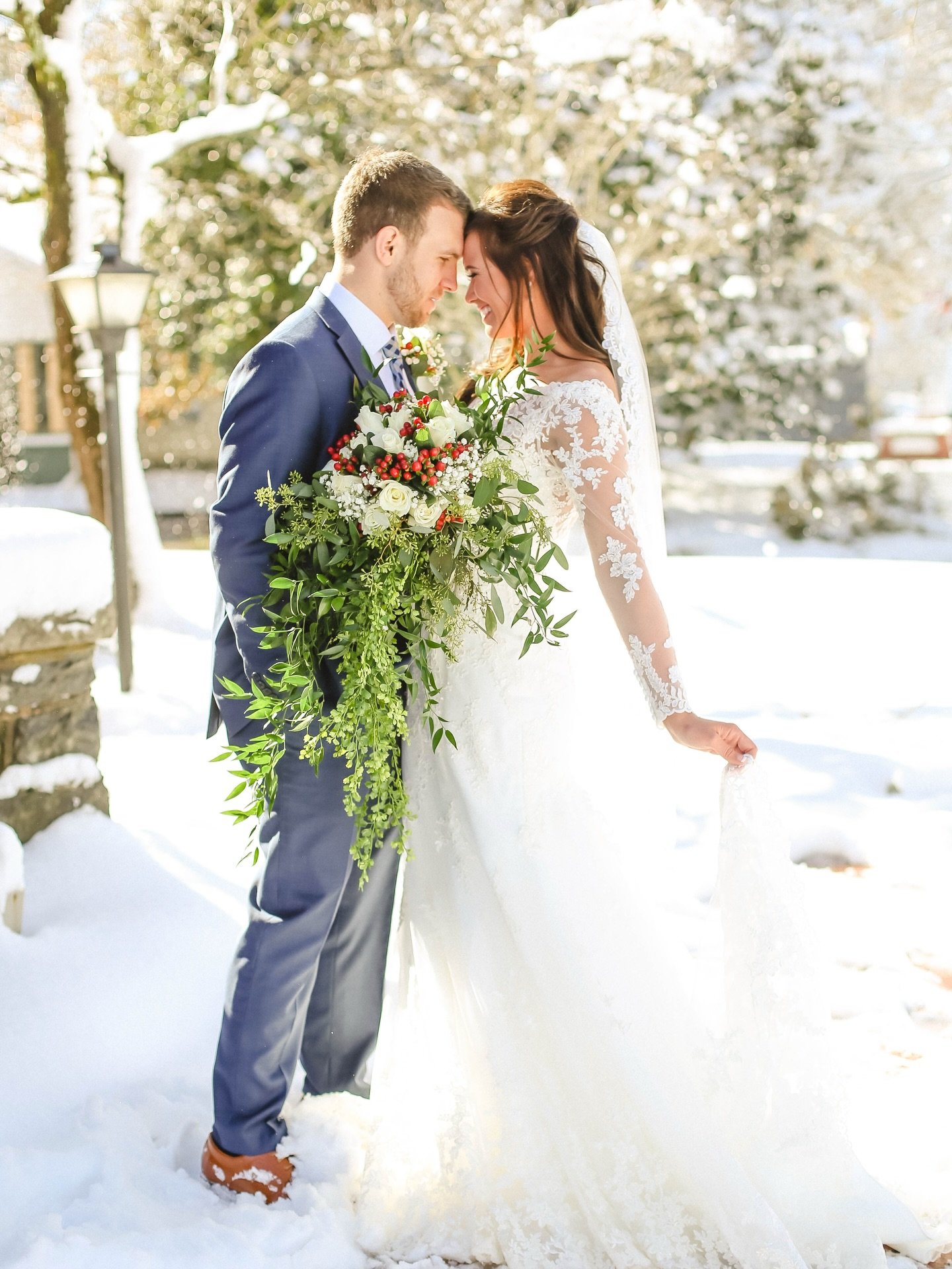 I literally just want snow!

I want snow. Cocoa. Warm pjs. A fire. Soup. My pups. My man. And a Christmas movie.

It&rsquo;s truly what I want this Christmas. 🤣 #amycoleweddings