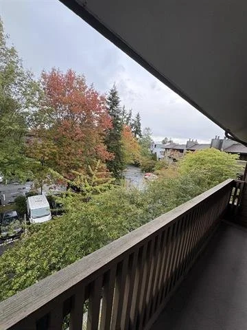 Listing #R3055826        Showing 10 of 24.jpeg