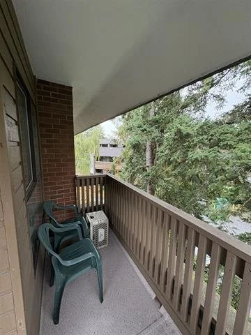 Listing #R3055826        Showing 12 of 24.jpeg