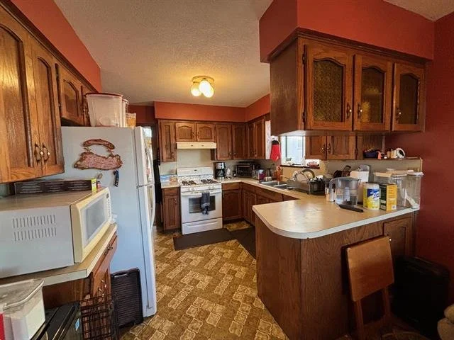 Listing #R2959276        Showing 6 of 17.jpeg