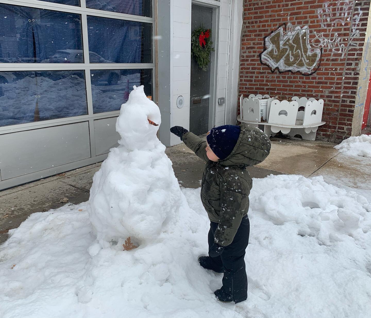 Jewelry break for a sweet little ⛄️