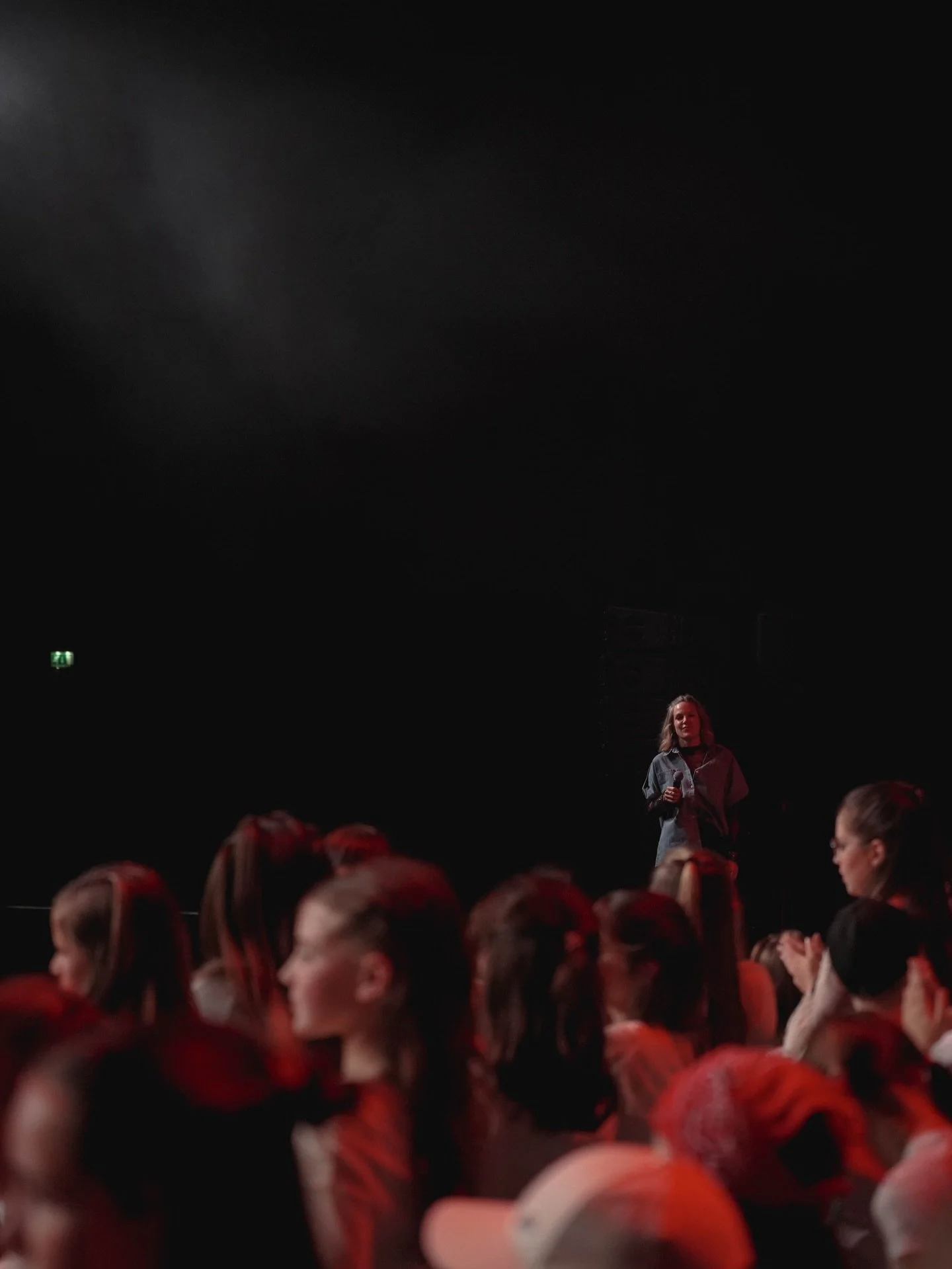 Si la fiert&eacute; &eacute;tait une s&eacute;rie de photos, je pense que &ccedil;a serait celle-ci ❤️
Merci pour ce show incroyable, merci pour la confiance que vous nous portez, voir ce nombre d&rsquo;&eacute;l&egrave;ves sur sc&egrave;ne est juste