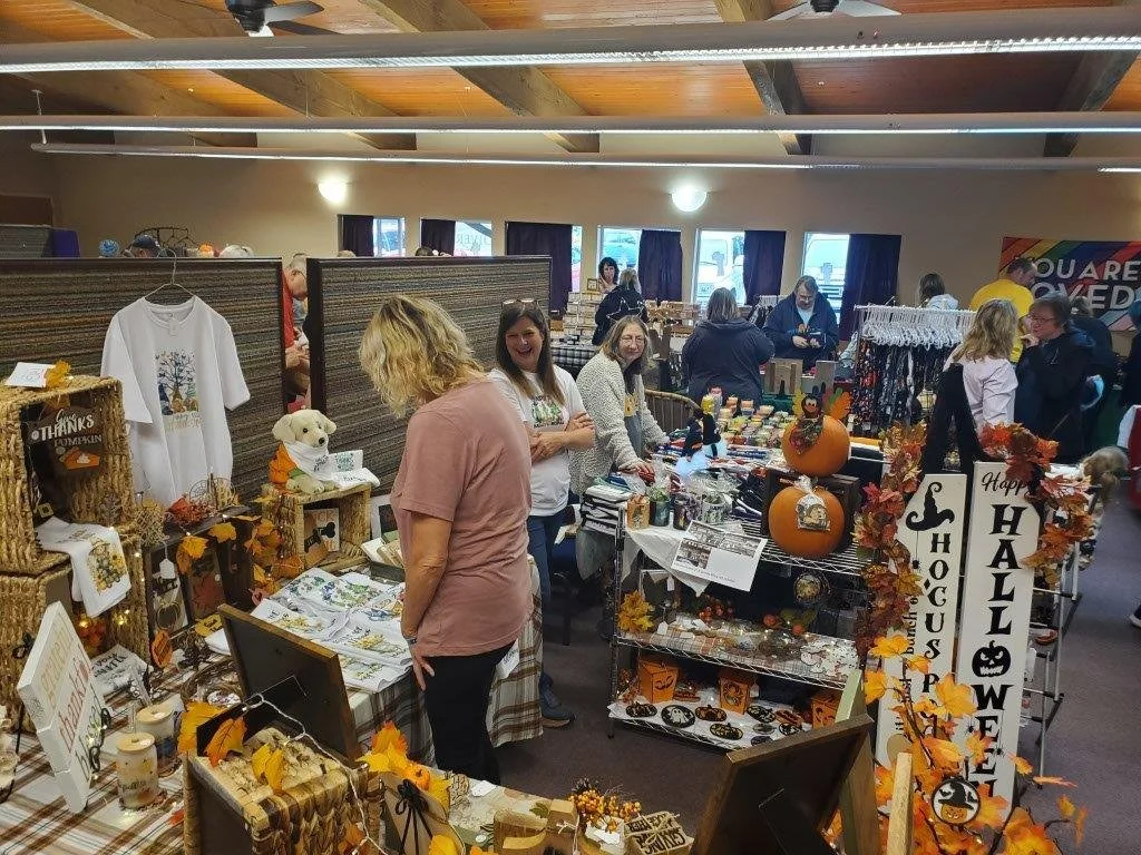Fall Bazaar picture from 2023 #2.jpg
