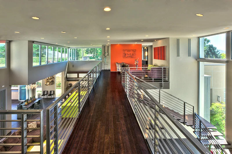3013-04_E0E2449 Balcony.jpg