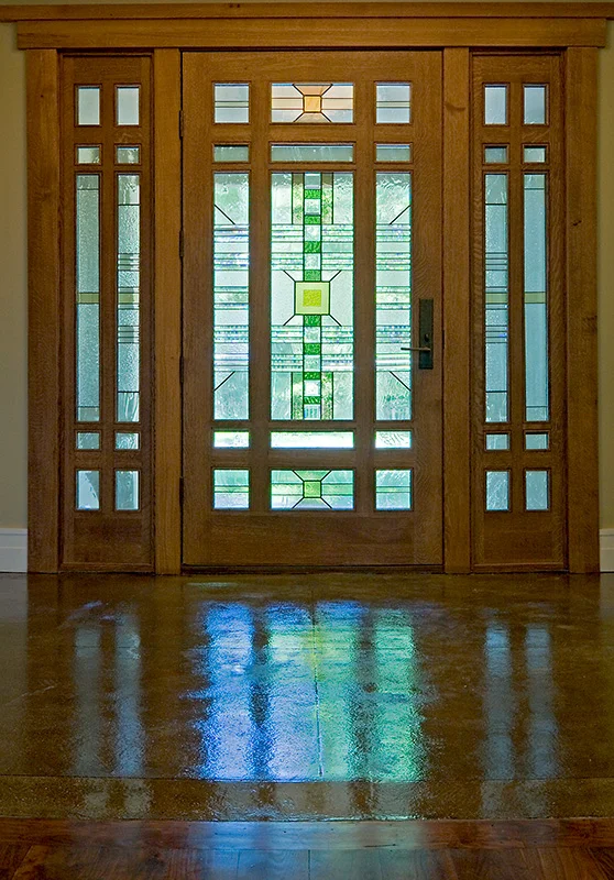 2911-04a Interior Entry.jpg