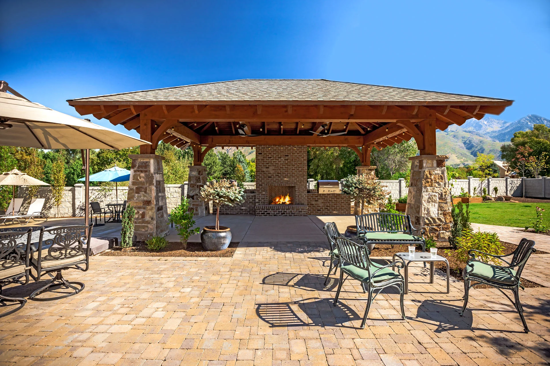 Smith 3408-04_E0E9862 Smith Gazebo.jpg