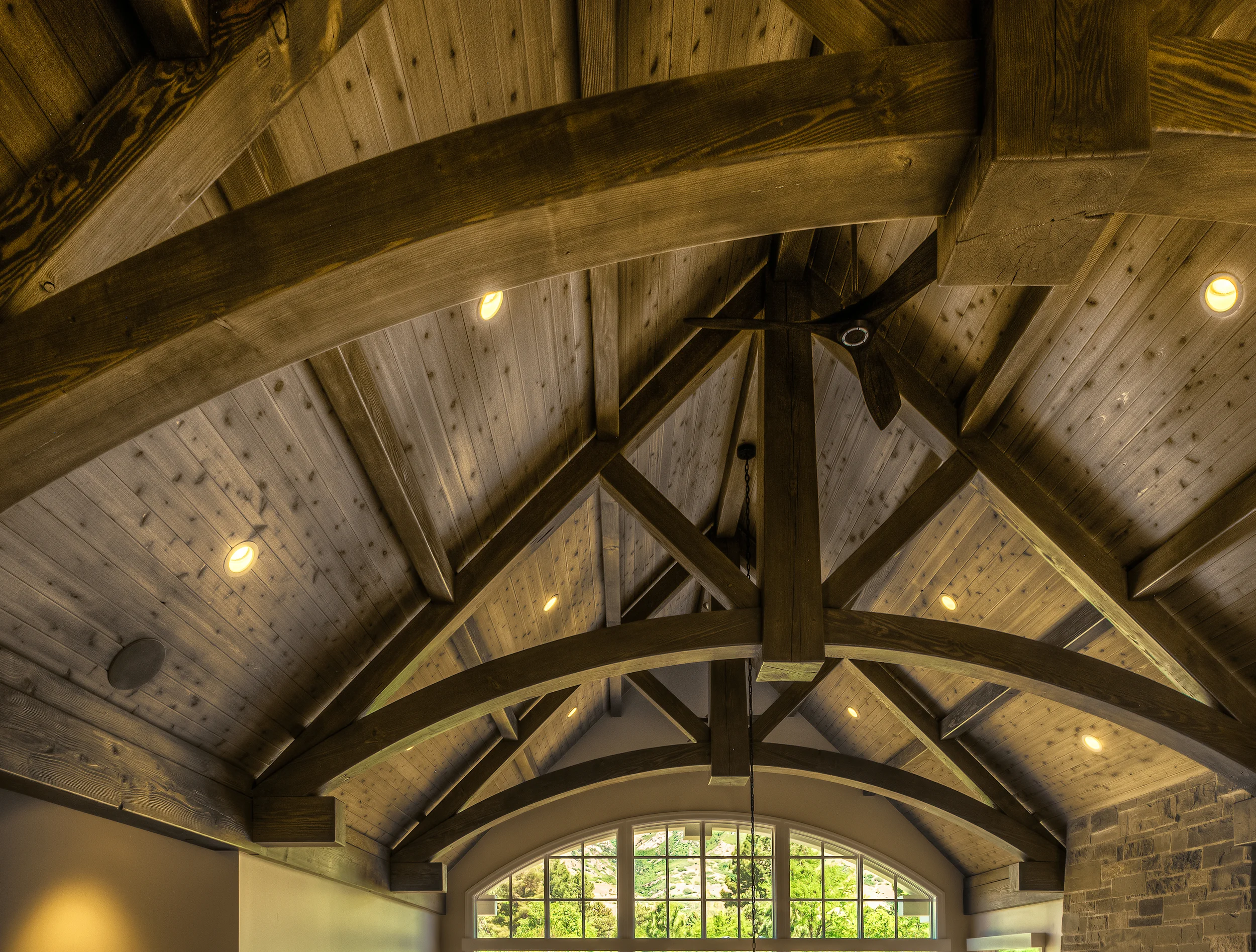Clark 3401-11a_E0E8773a_Greatroom fr upper floor.jpg