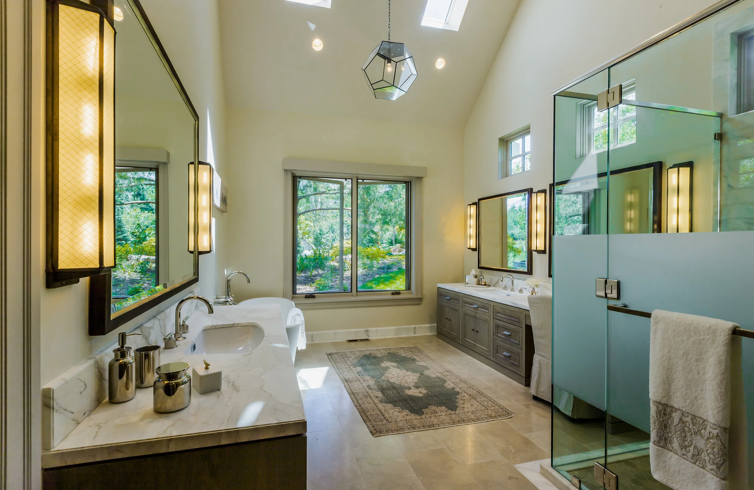 Clark 3401-18_E0E8769 Master Bath.jpg