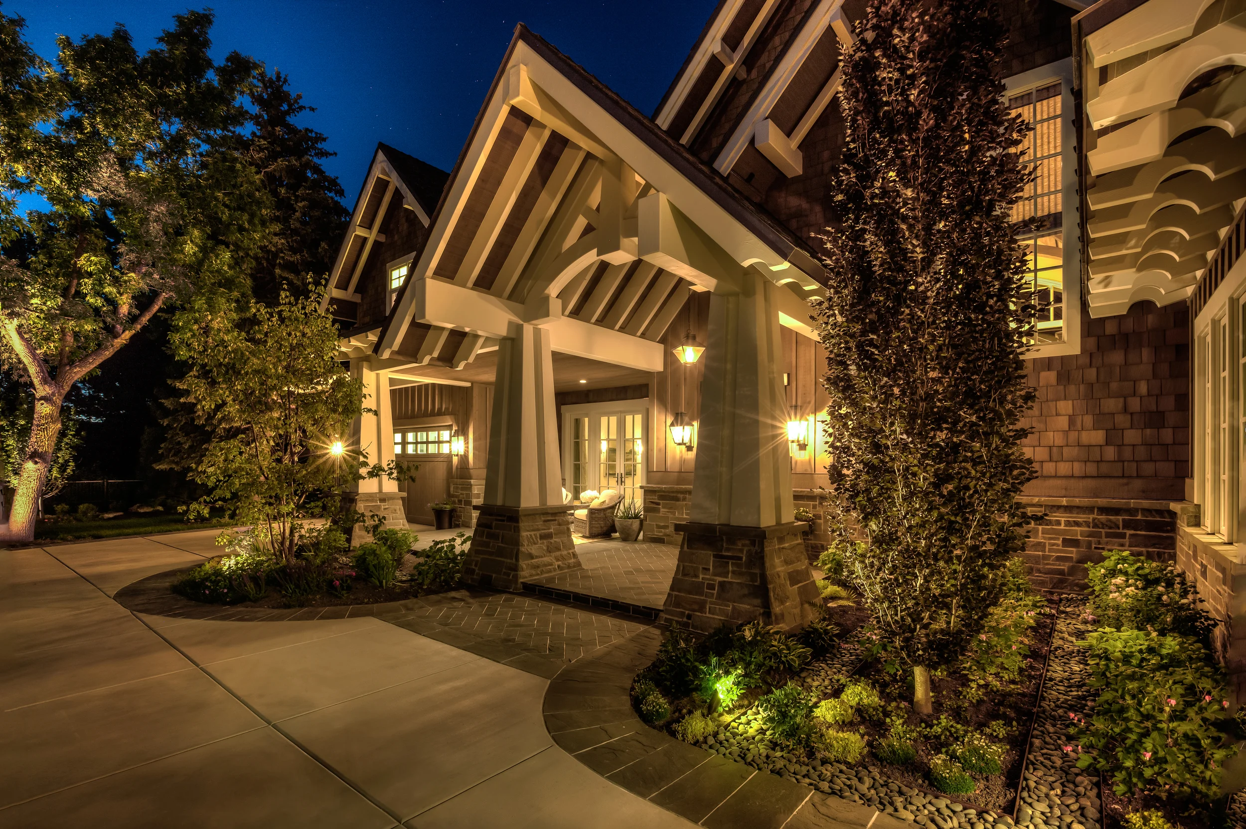 Clark 3401-25_E0E8994_Front Ext Entry.jpg