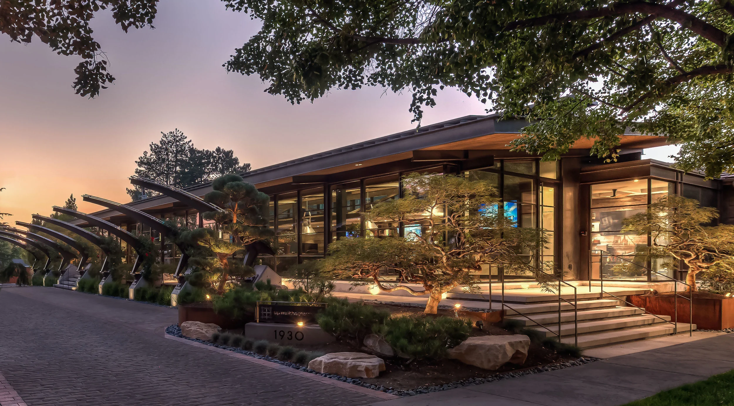 Michael Upwall Office 3710-19b_E0E7632_Dusk Ext by Fountain angle.jpg