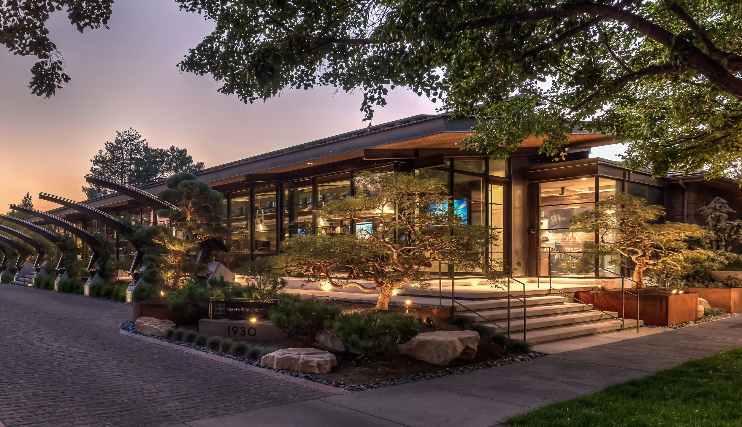 Michael Upwall Office 3710-19c_E0E7632_Dusk Ext by Fountain angle.jpg