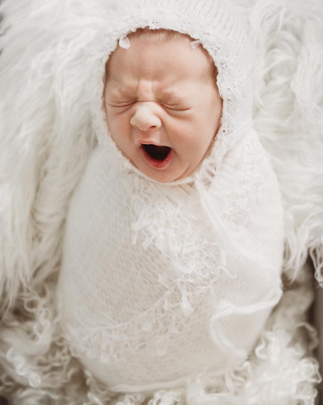 Sleepy baby! 🥰😍😴 #laderaranchnewbornphotographer #missionviejonewbornphotography #lagunabeachphotographer #newbornphotosorangecounty #missionviejonewbornphotographer #orangecountynewbornphotos #laderaranchmom #laderaranchphotographer #sanjuancapis