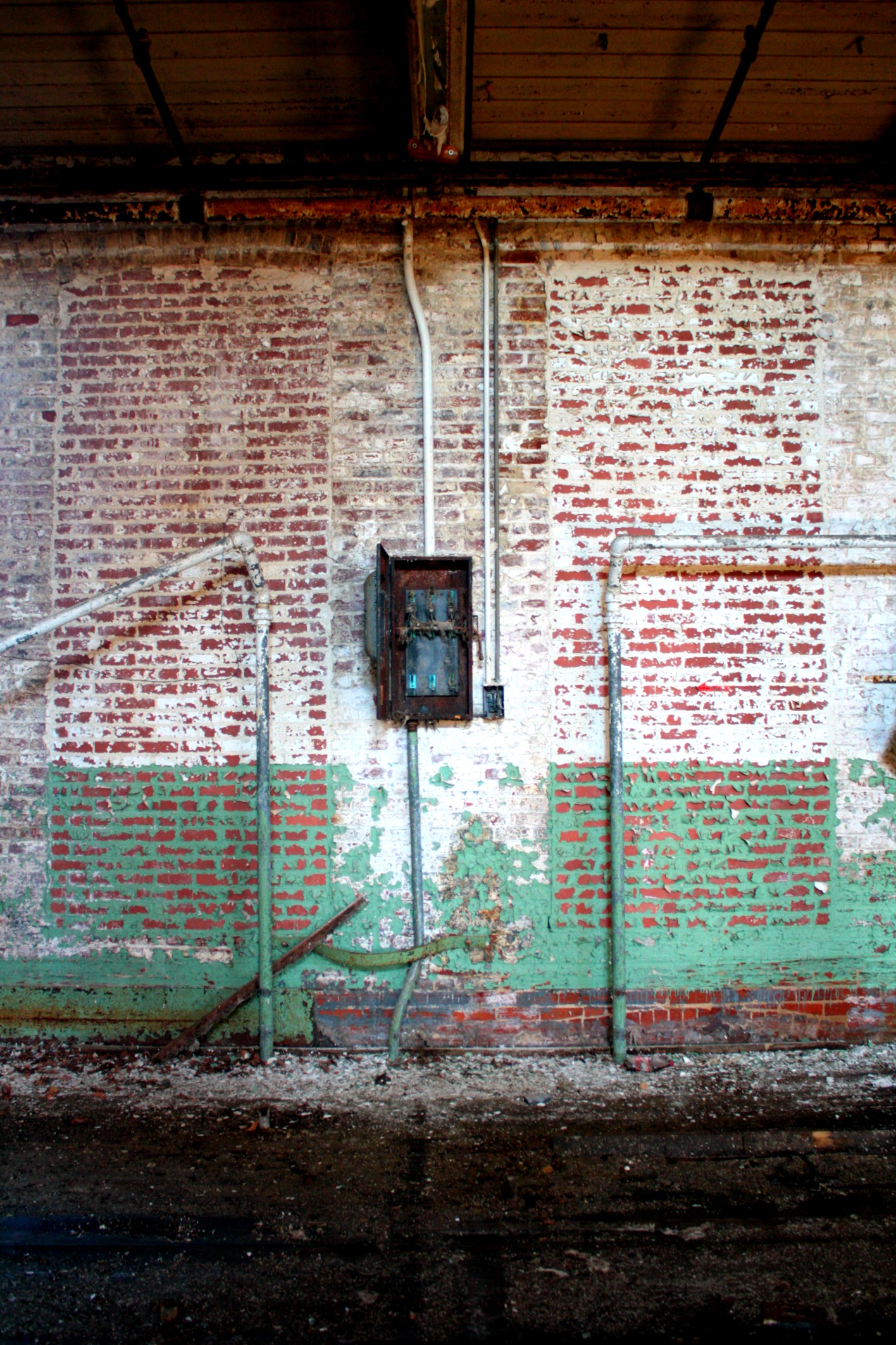 Copy of callbox1.jpg