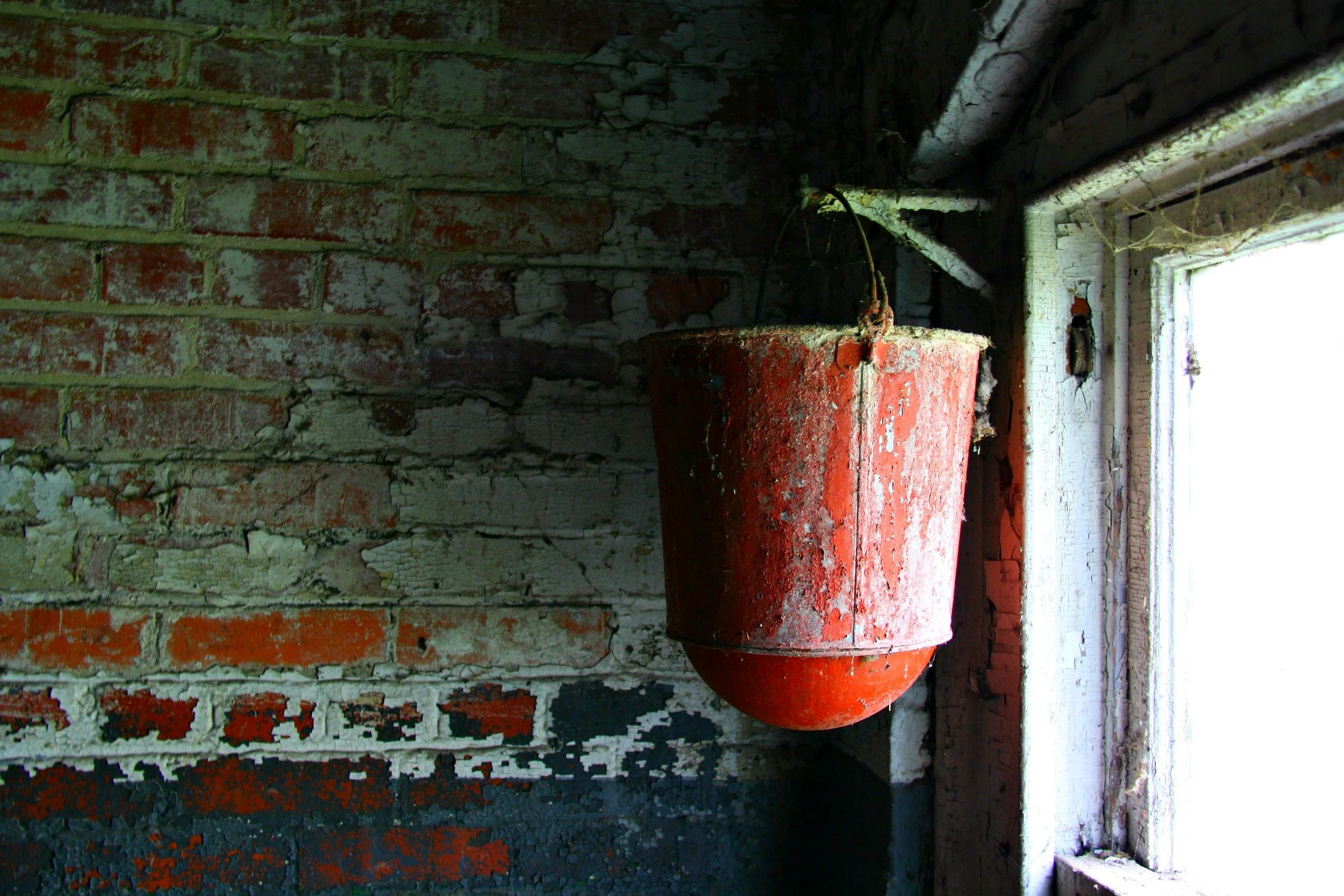 klotz fire bucket.jpg