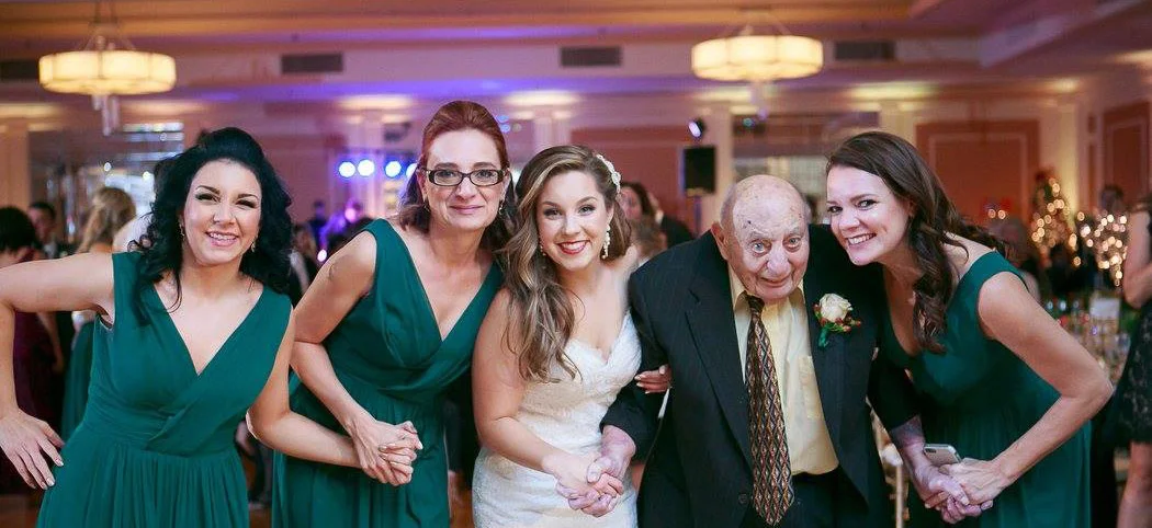 doubletree-holiday-wedding.jpg