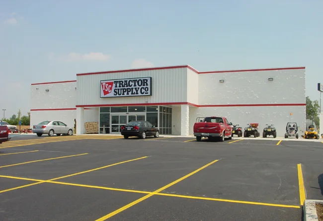 SOLD: net leased Tractor Supply