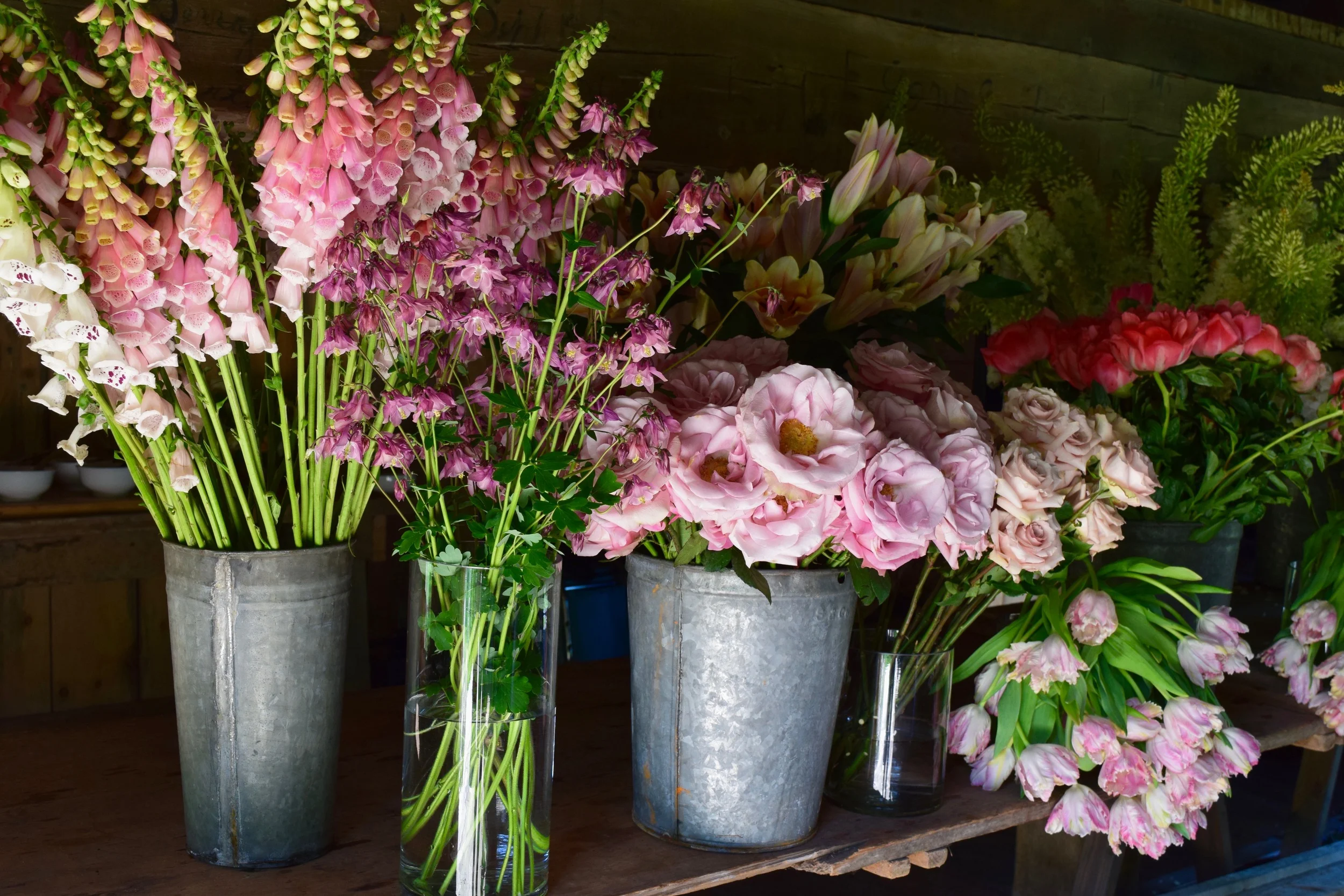 Such a magnificent display! We were all so pleased with the floral selections put together for us by the Little Flower School team.
