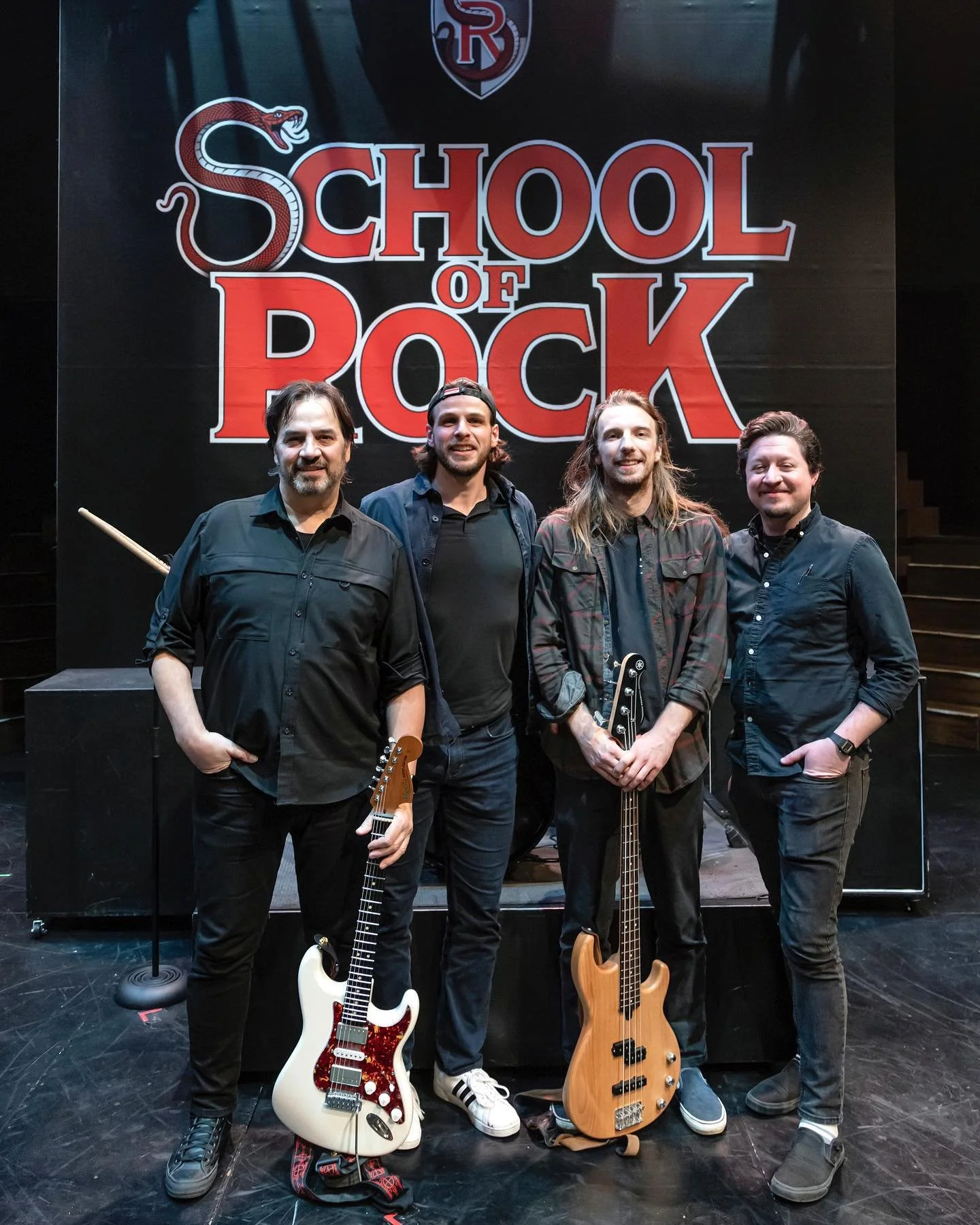 School of 🤘🏻

Thanks to
@trevor.coll 
@stephaniewilson345 
@robvendrasco 
@bennett_on_bass 
Tristan and Josh!
For keeping me going!

Photo @pcmosey 

More to come!

#schoolofrock #standrewscollege #wirththeatre