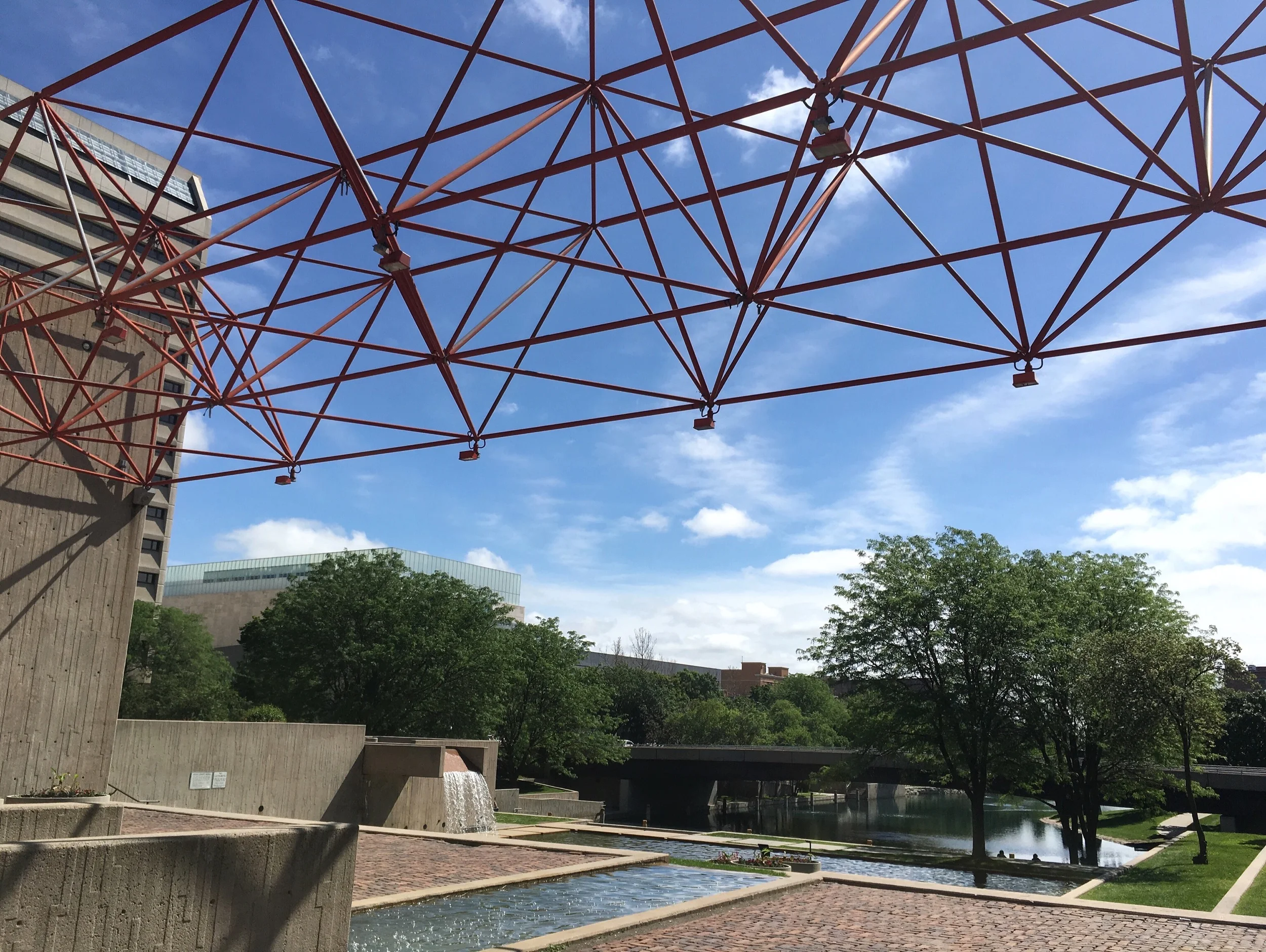 The traces of the previous day's storm gone, we quite liked this little park in downtown. Even the guy grinding up weed just out of shot. 