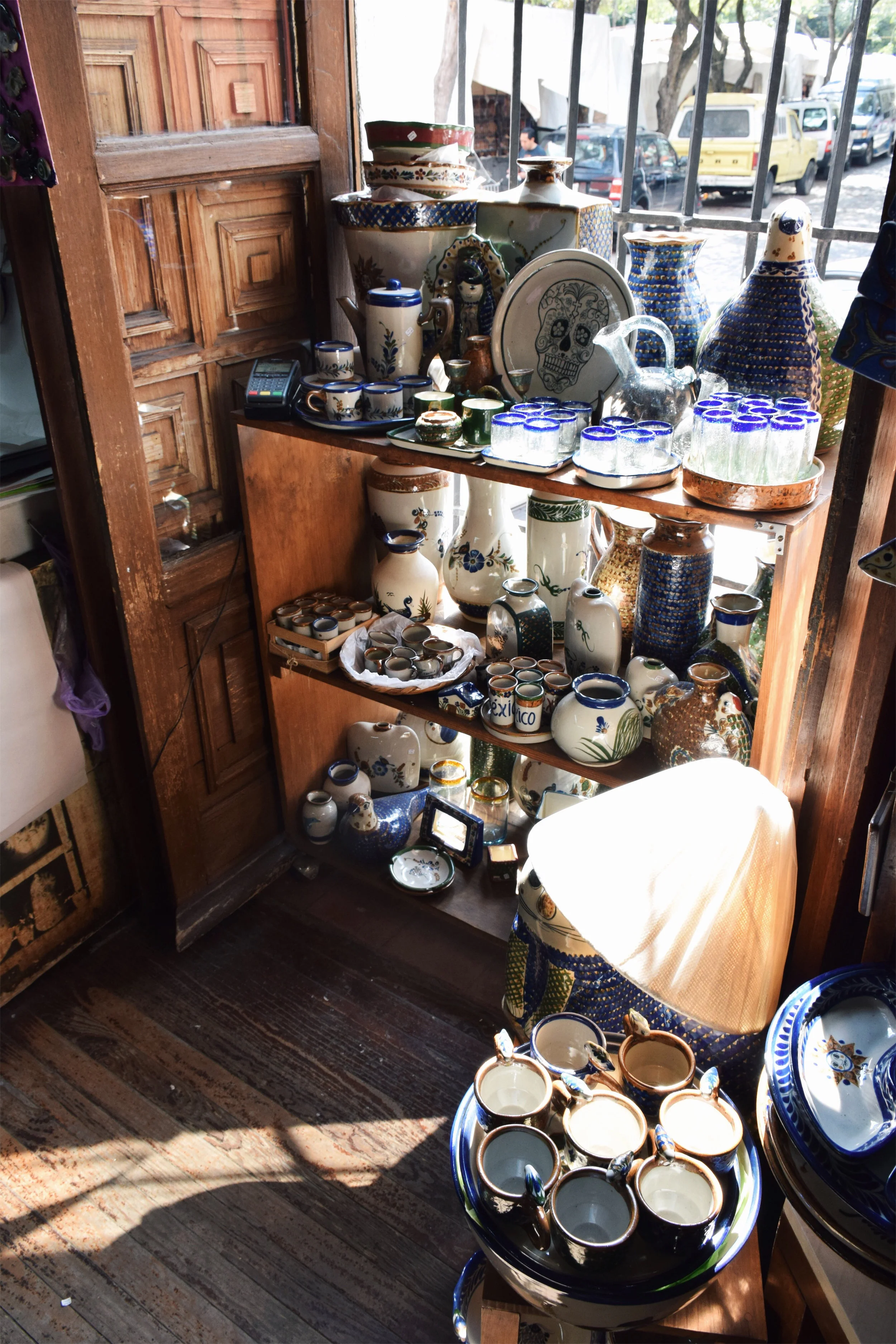 Even on holiday, Lia can't stop marketing