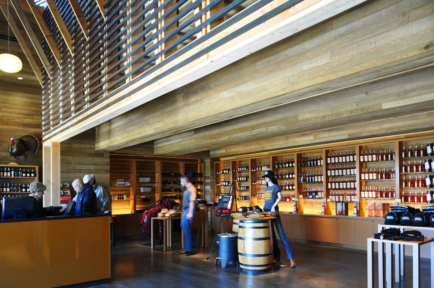 wild-turkey-bourbon-visitor-center-interior-reception-gift-shop-wood-lattice-lawrenceburg-kentucky-deleon-primmer-dpaw.jpg