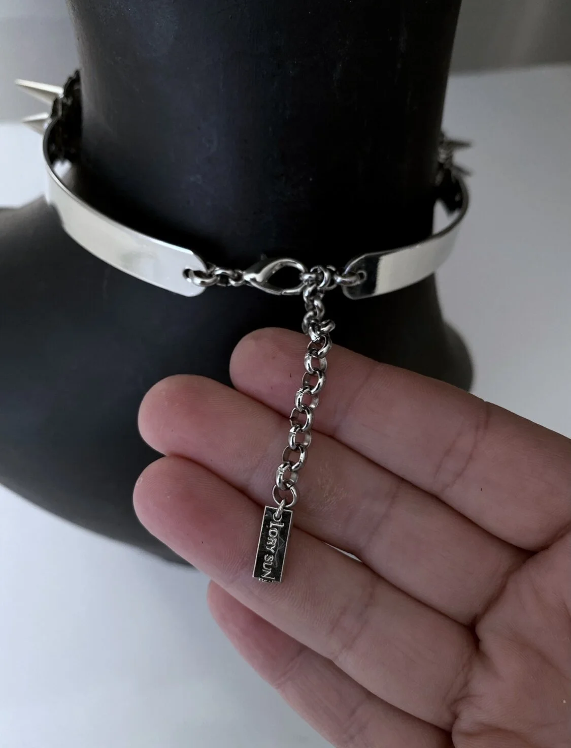 E5ED083D-D557-4FAB-A39F-FF00AAF4B10D