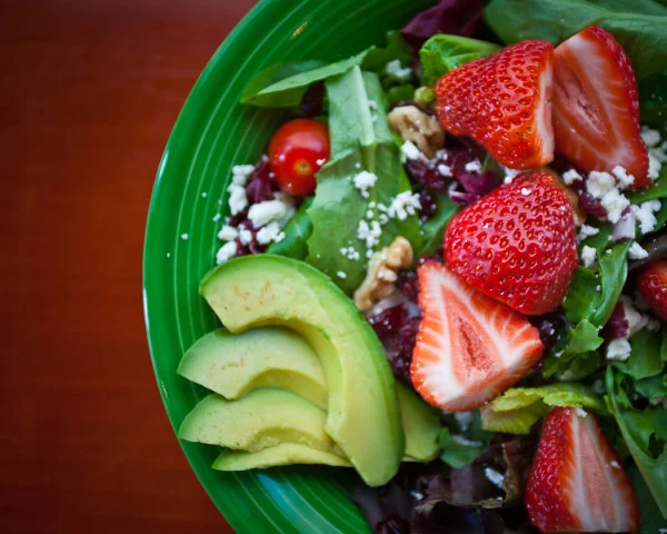 Strawberry Walnut Salad