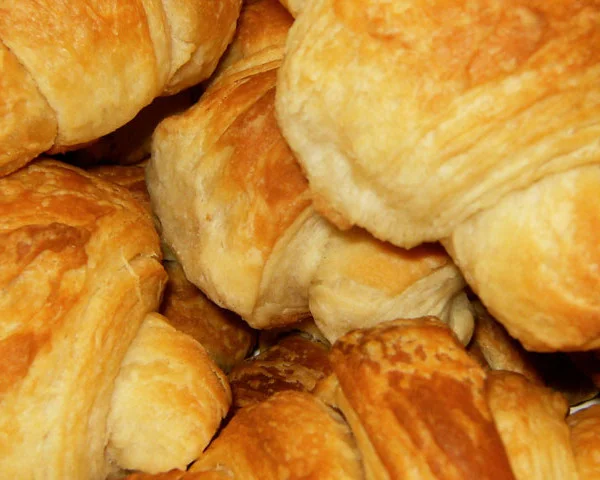 Croissants Plain