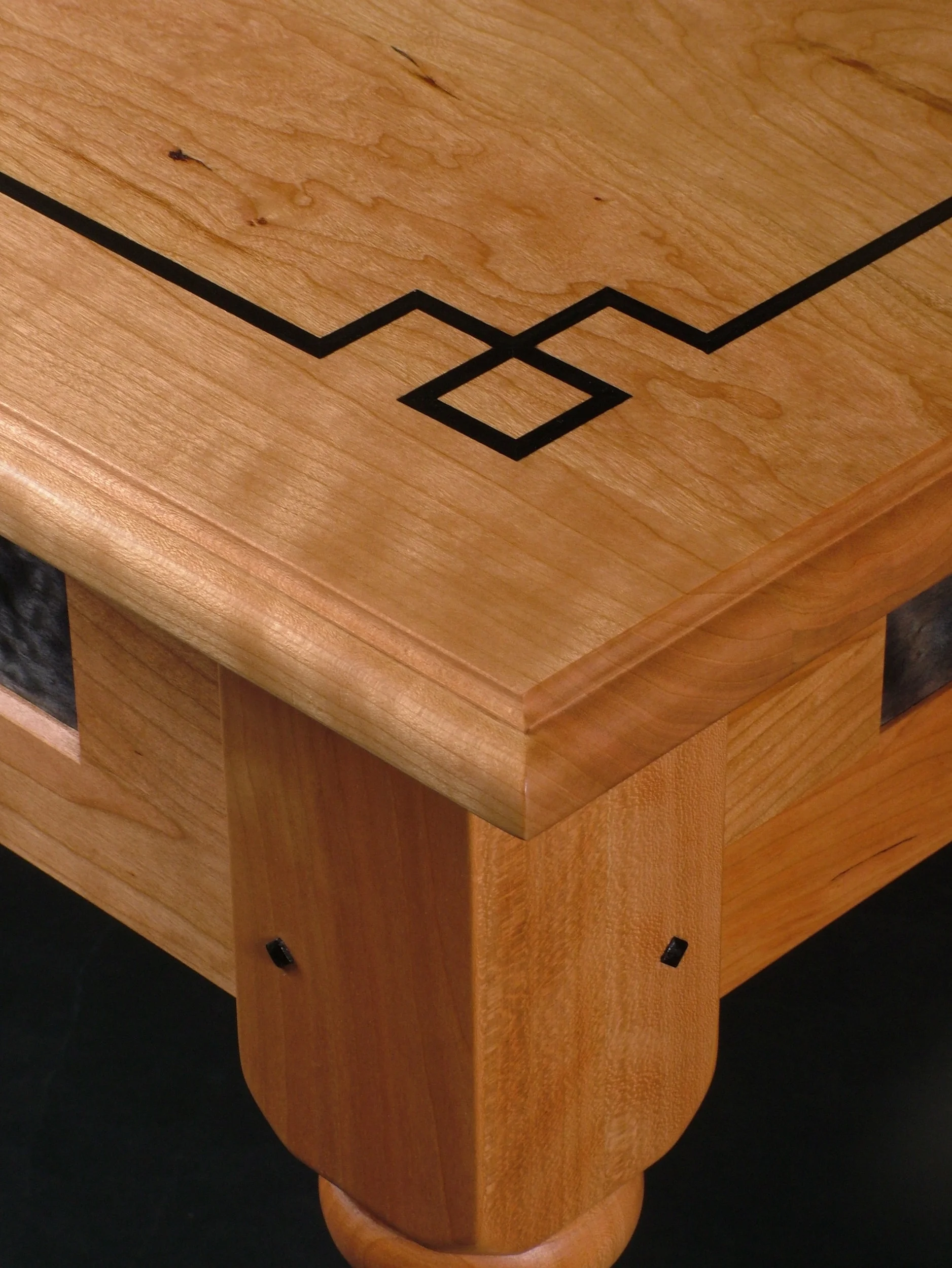 Cherry Desk - top detailing