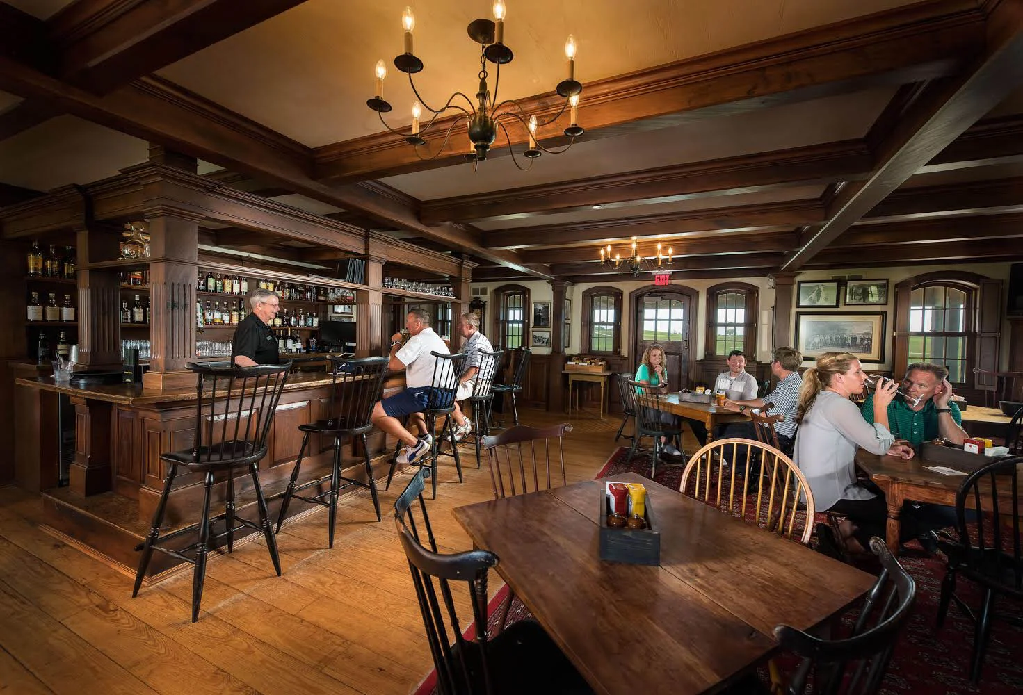 ERIN HILLS PUB