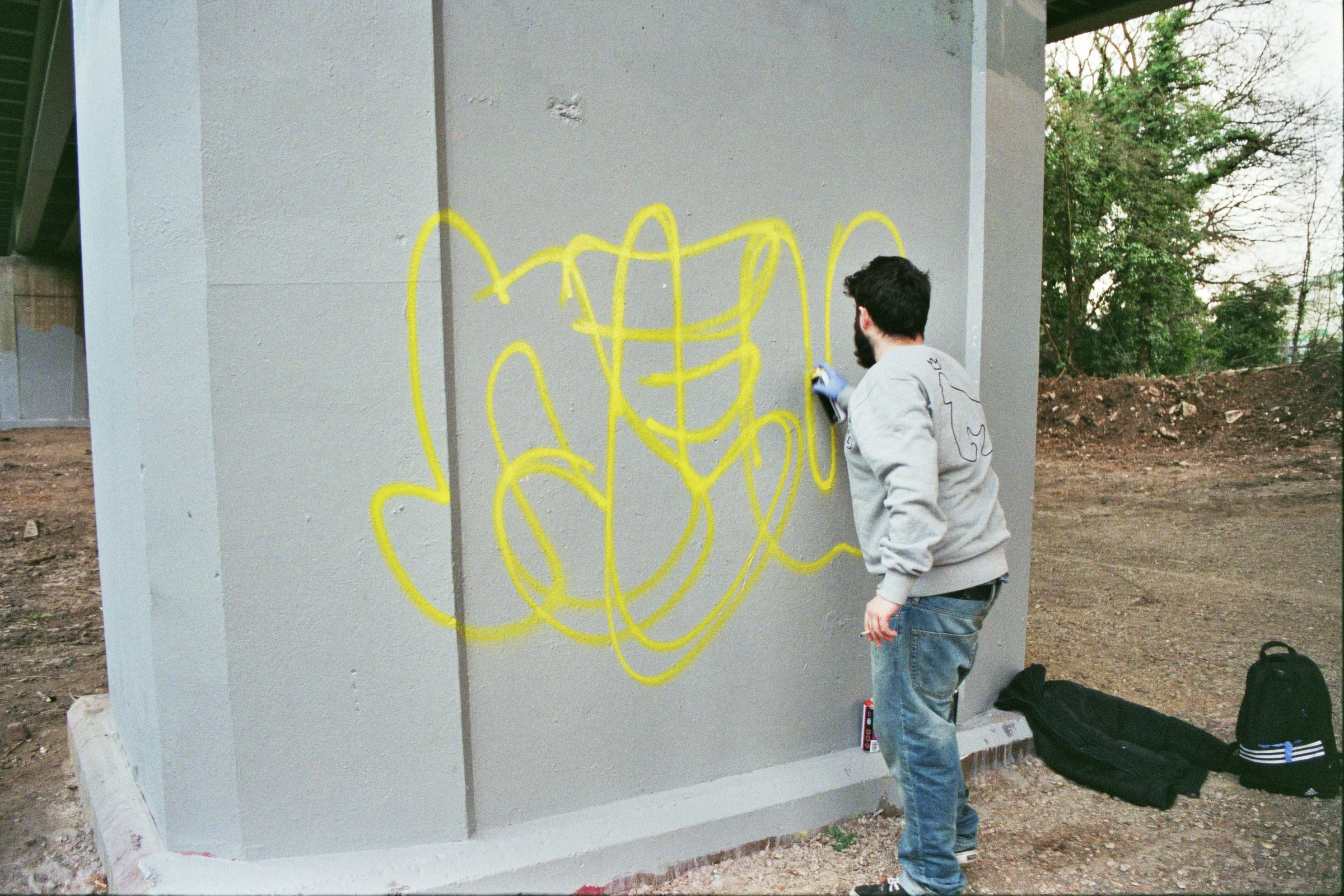 _22_00209.jpg
