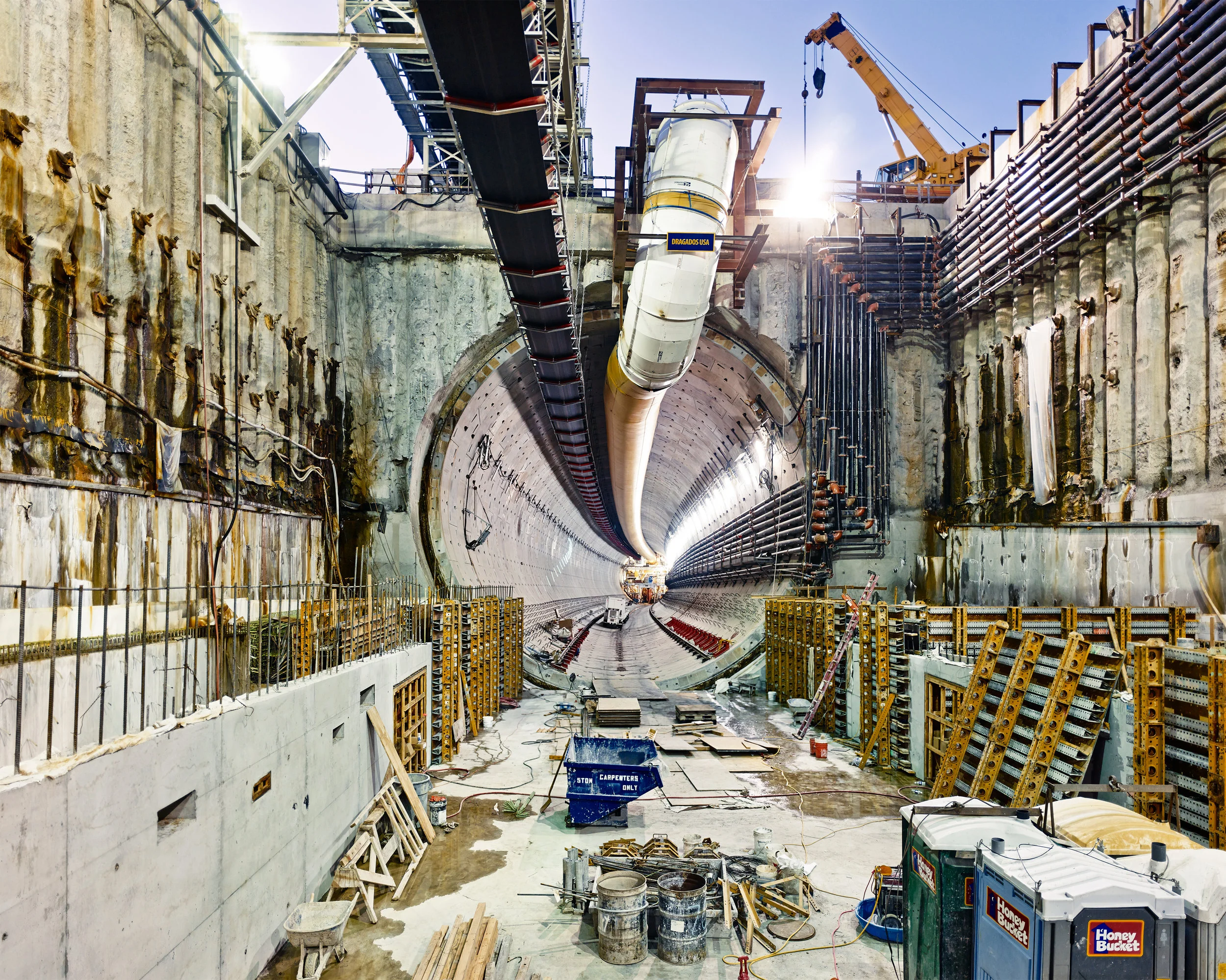 Tunnel8_horiz.jpg