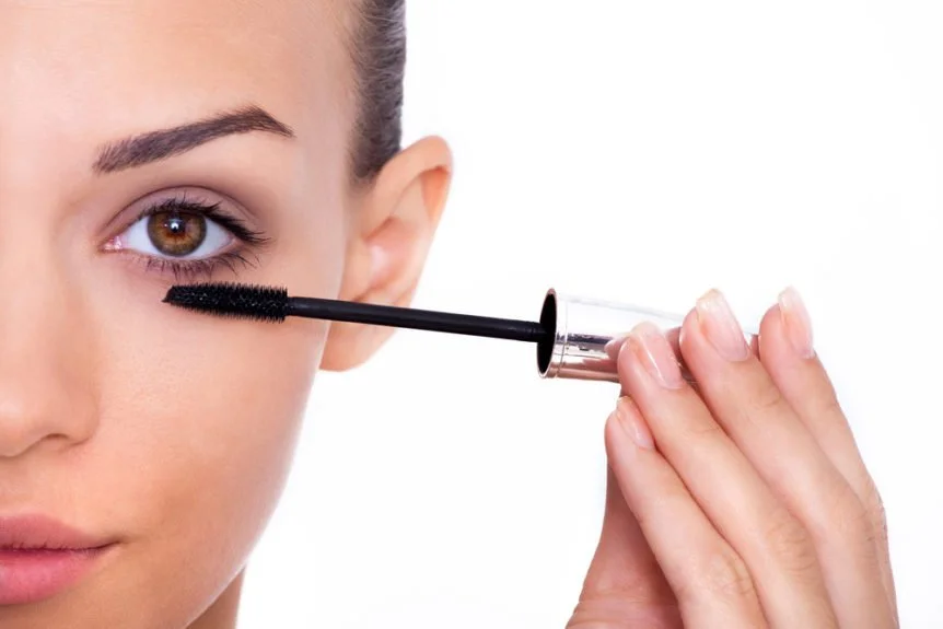 Eye Makeup Safety Tips 