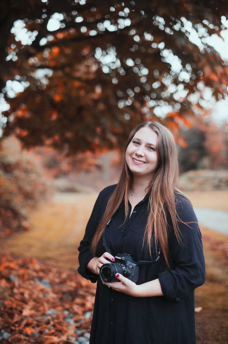 Alyssa's Senior Portrait Session in North Bend