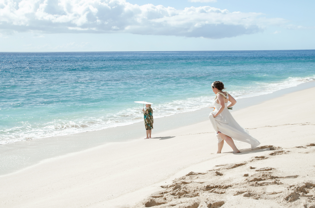 Hawaii Destination Wedding Photography - Stephanie and Luke's Oahu Wedding