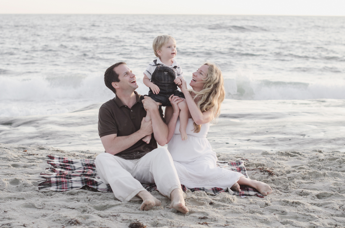 Windansea Family Portrait &amp; Maternity Photography Session